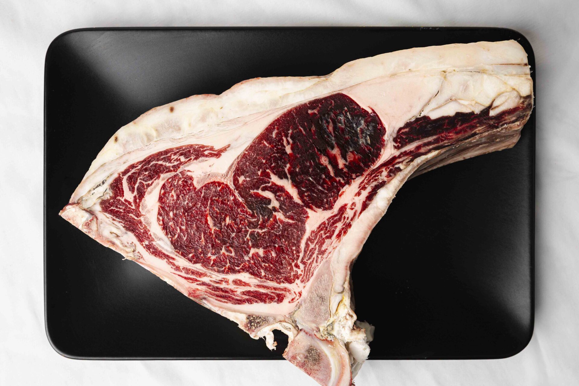 Chuleton de vaca frisona madurado